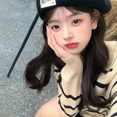 窗外有蓝天